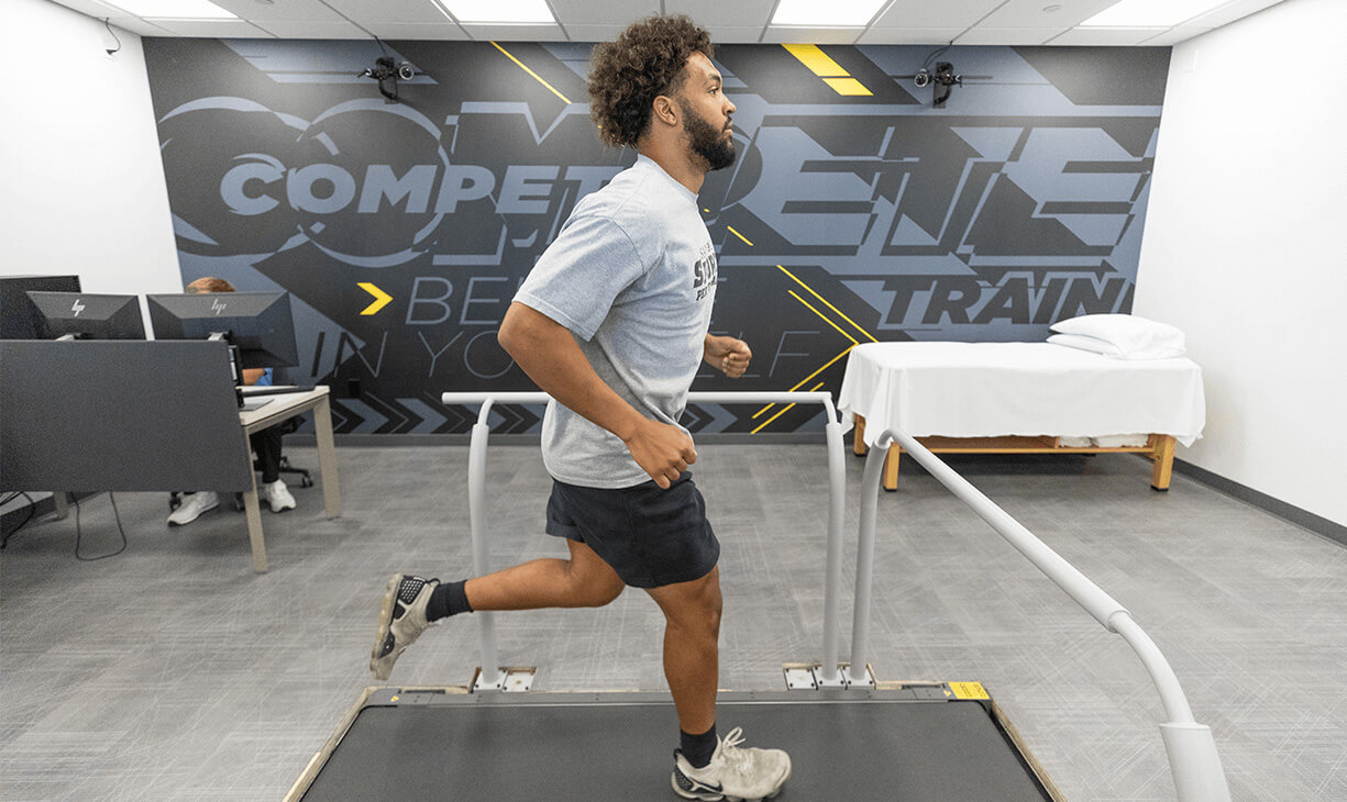Athlete doing running testing